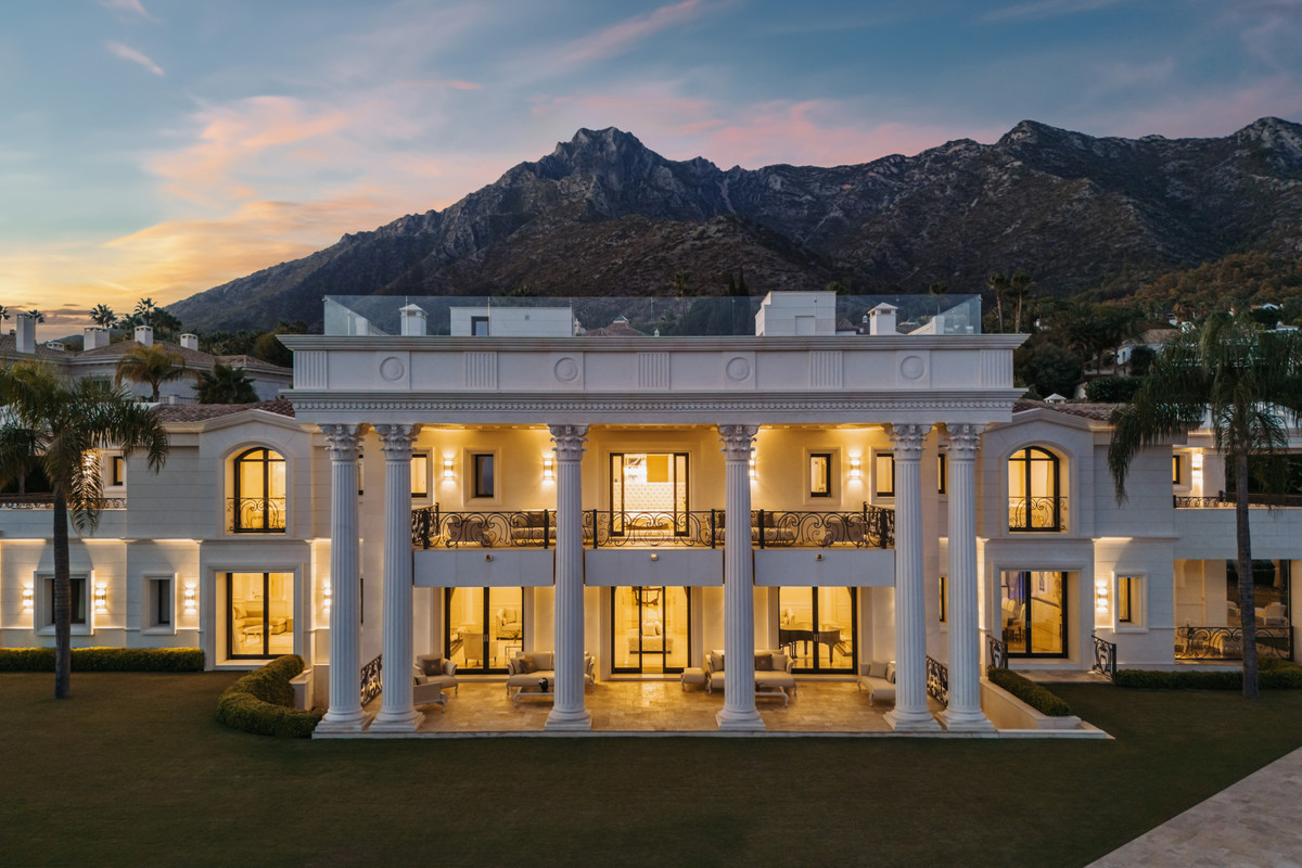 Huis te koop in Sierra Blanca | 10 slaapkamers H5492884