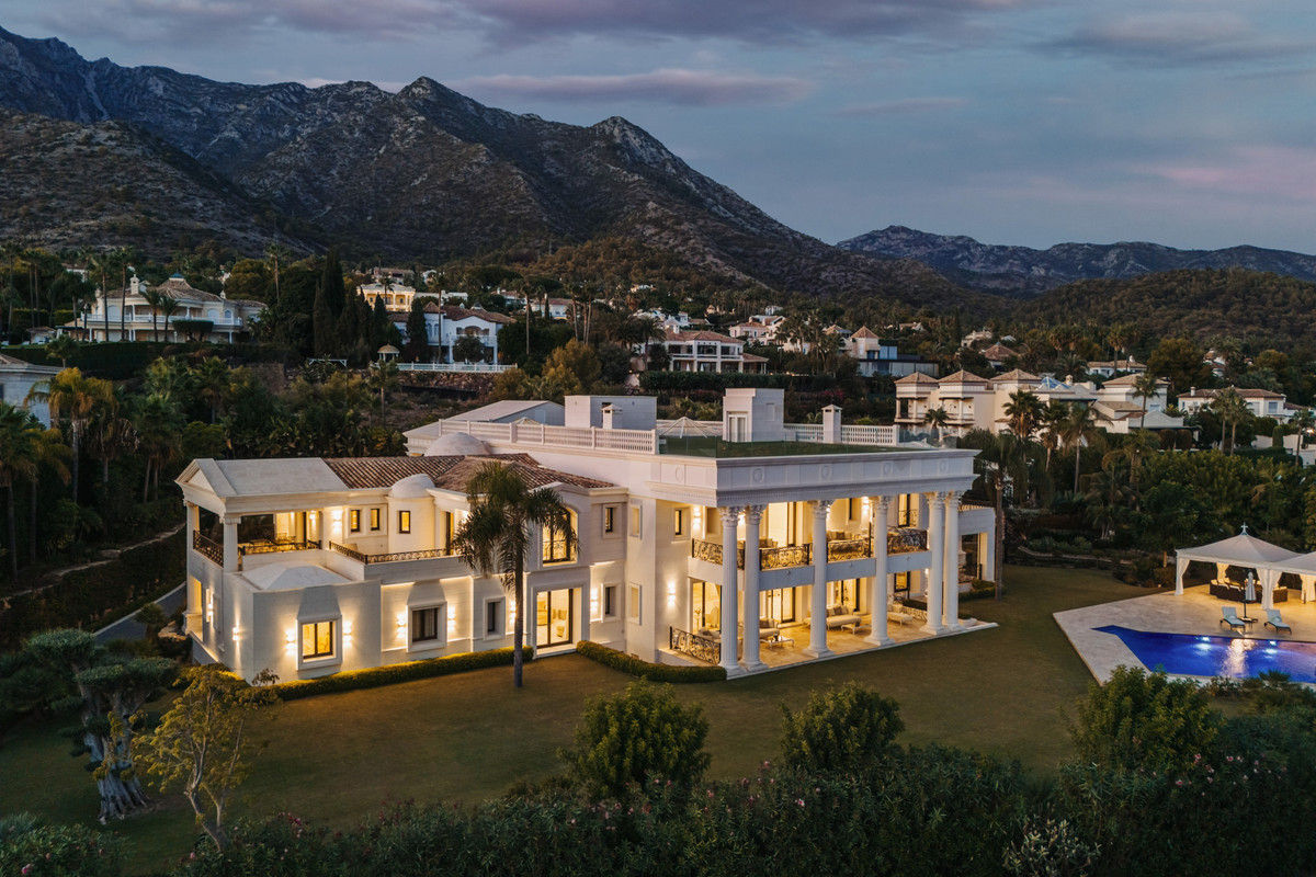 Huis te koop in Sierra Blanca | 10 slaapkamers H5492884