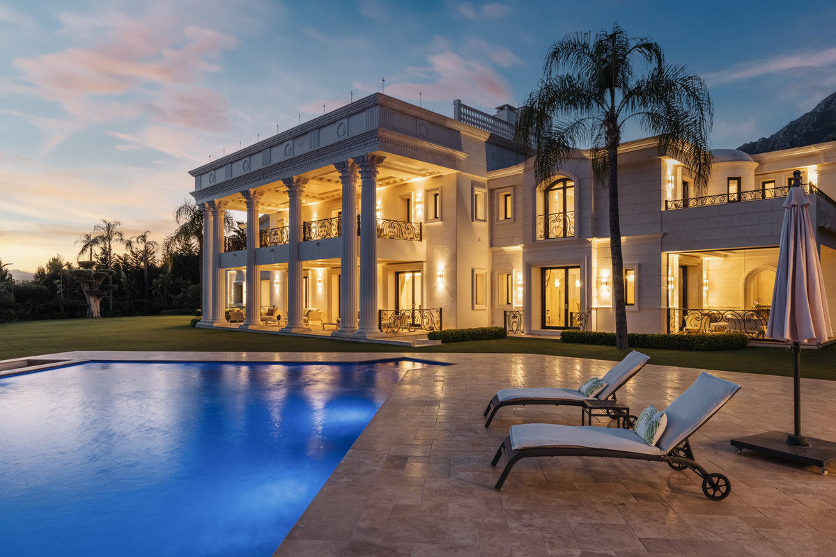 Huis te koop in Sierra Blanca | 10 slaapkamers H5492884