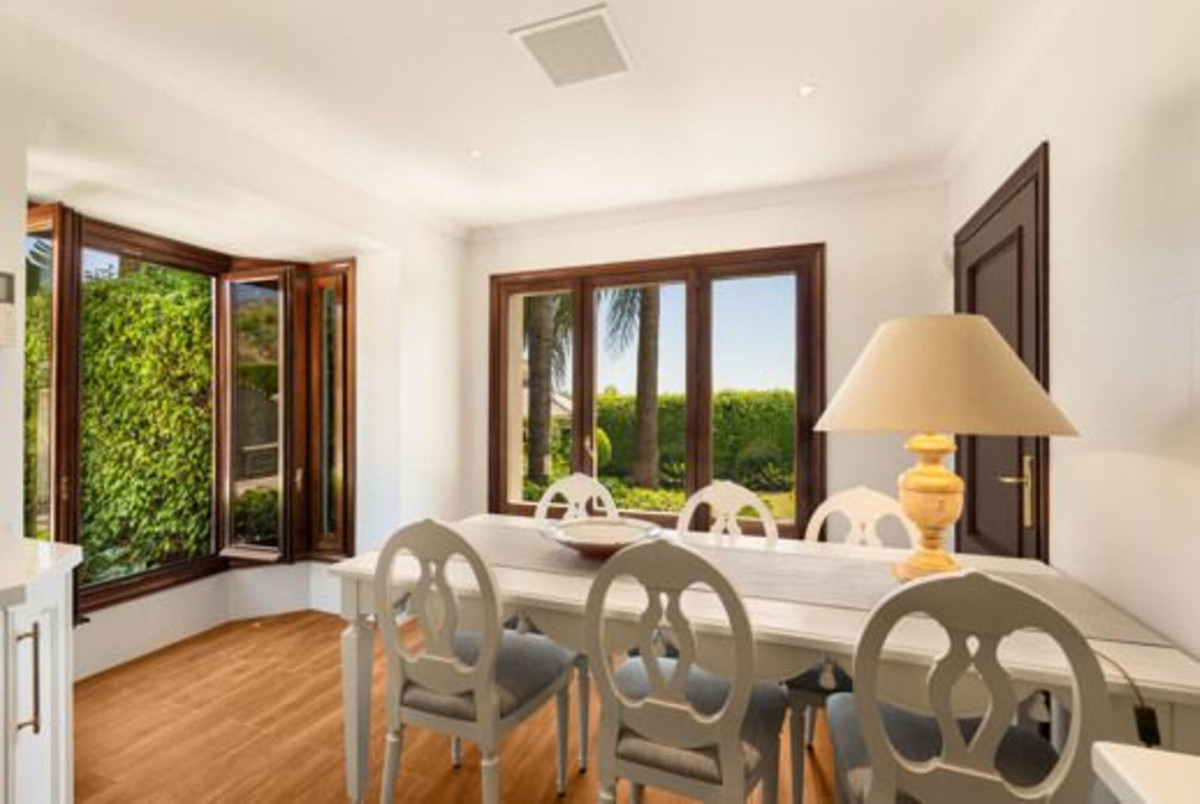 Huis te koop in Sierra Blanca | 6 slaapkamers H5492890