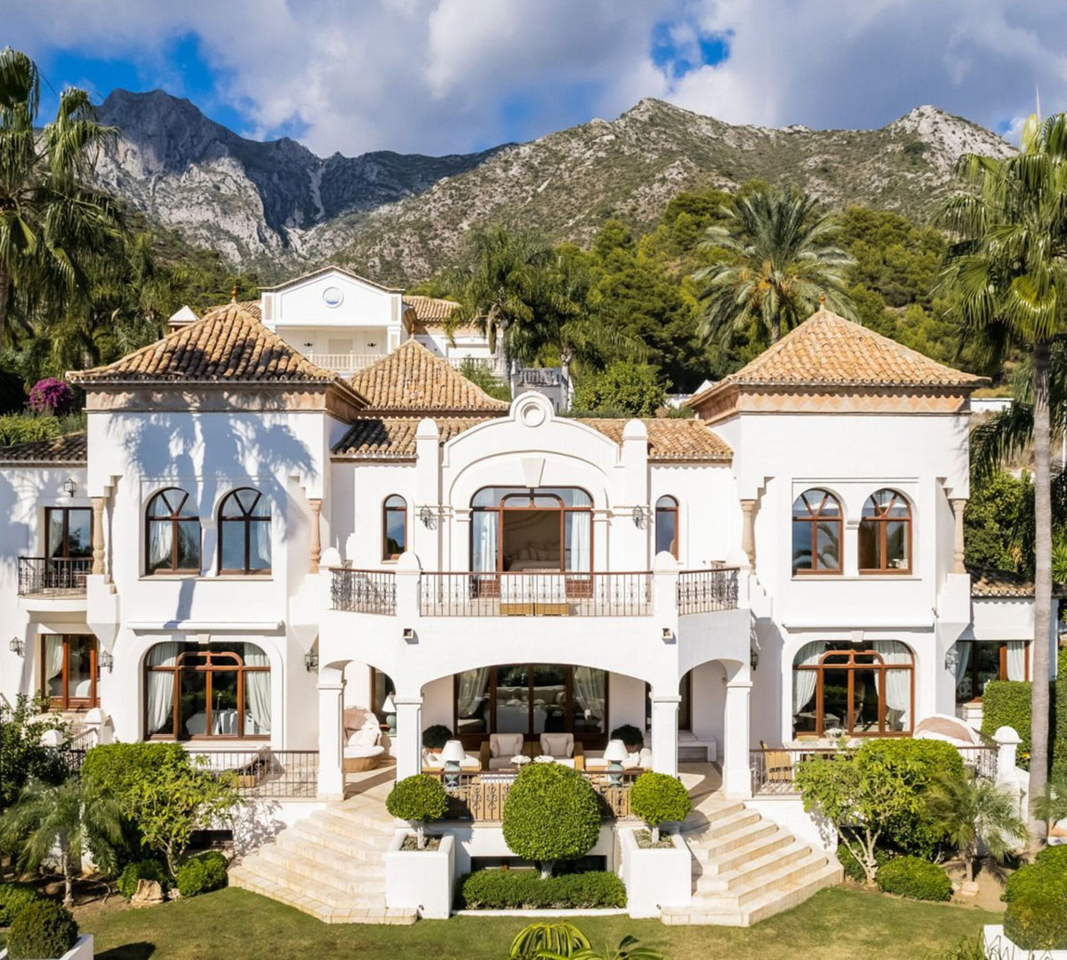 Huis te koop in Sierra Blanca | 6 slaapkamers H5492890