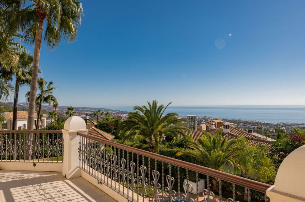 Huis te koop in Sierra Blanca | 6 slaapkamers H5492890
