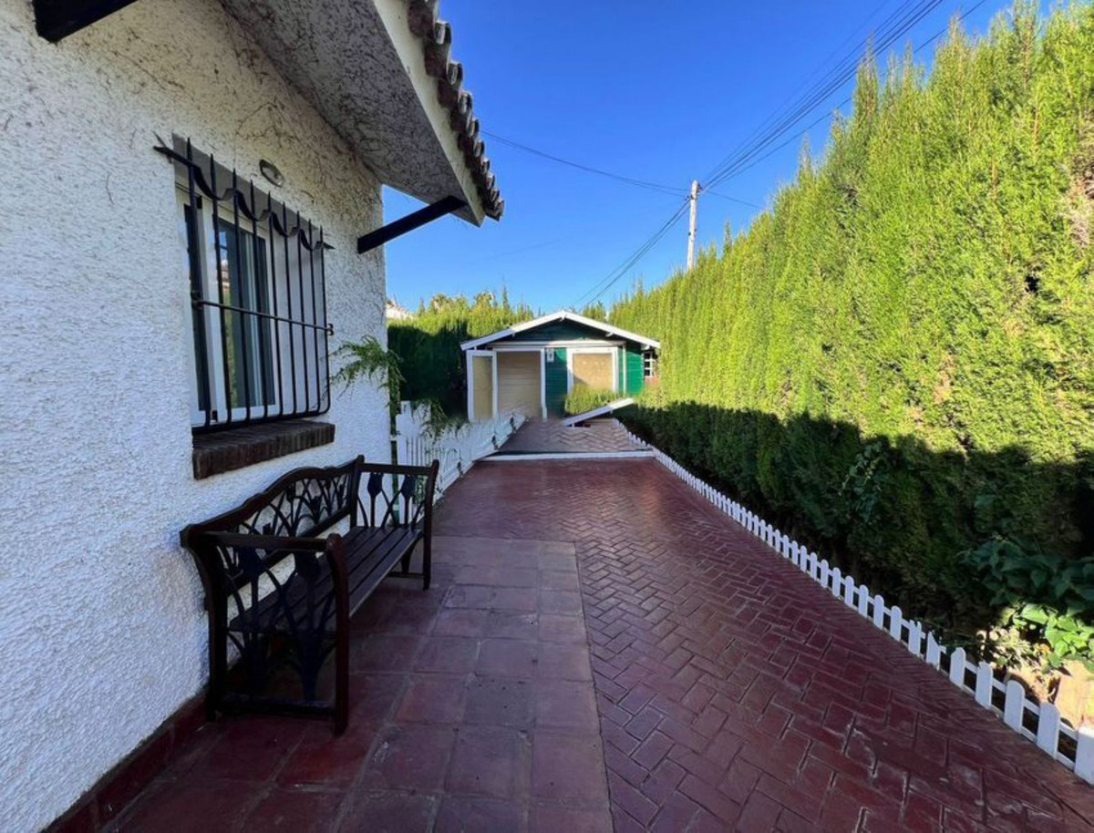 Vrijstaande Villa in Sierrezuela-2