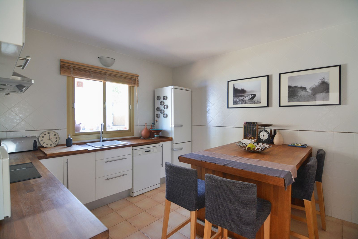 Semi-Vrijstaande Villa in Sierrezuela-19