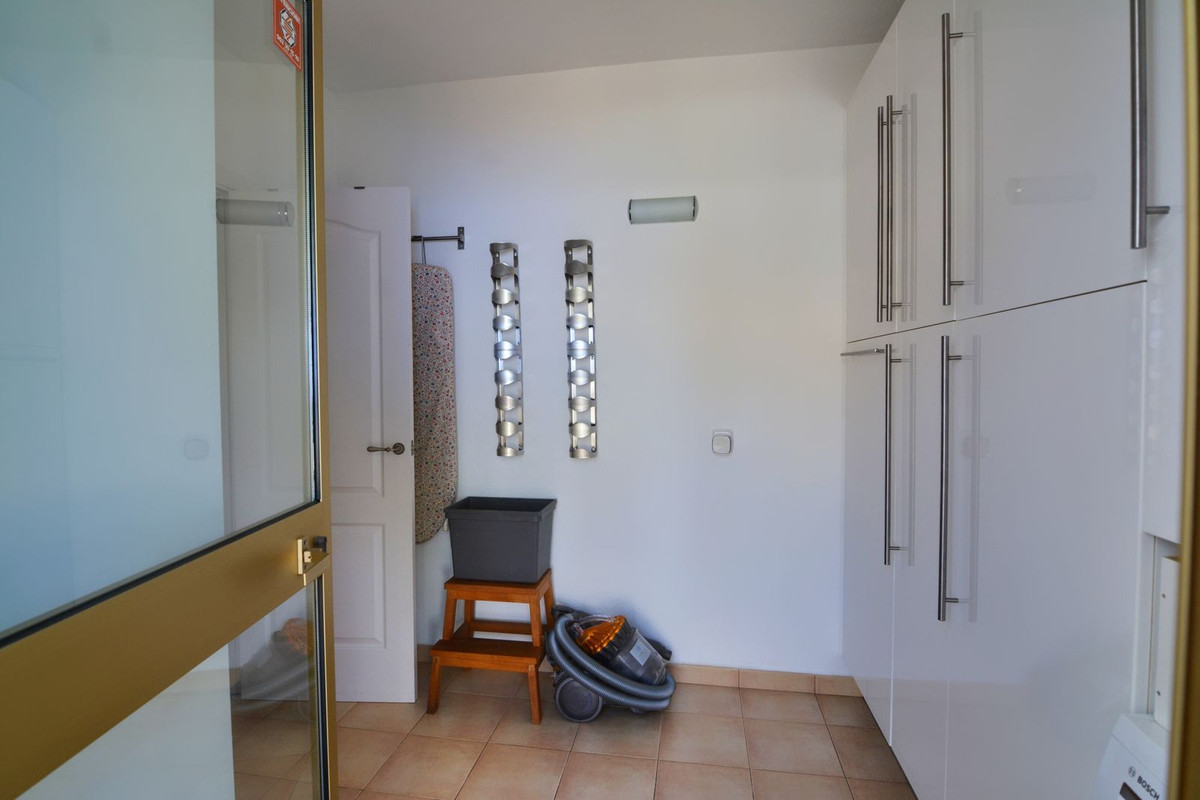 Semi-Vrijstaande Villa in Sierrezuela-23