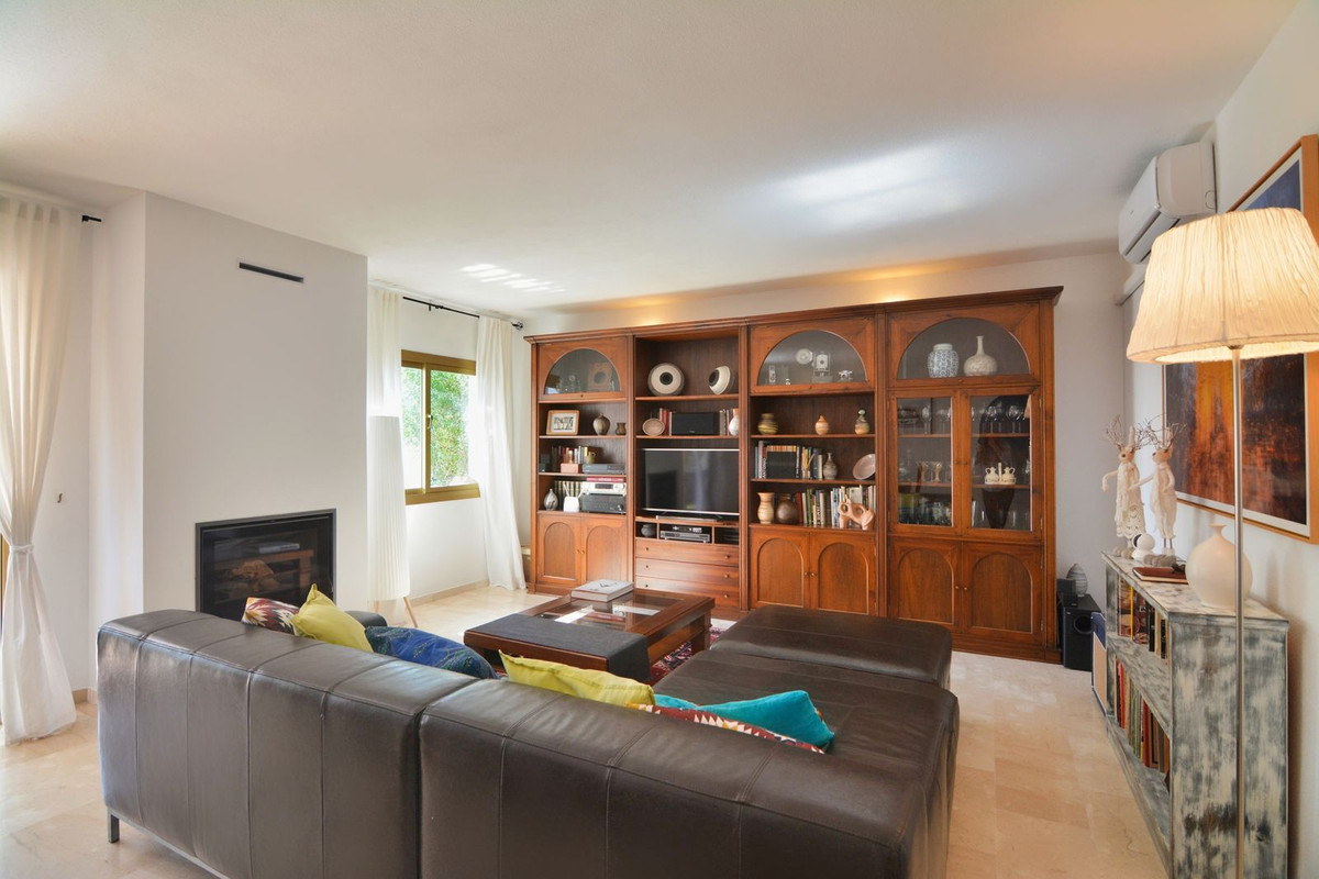 Semi-Vrijstaande Villa in Sierrezuela-9