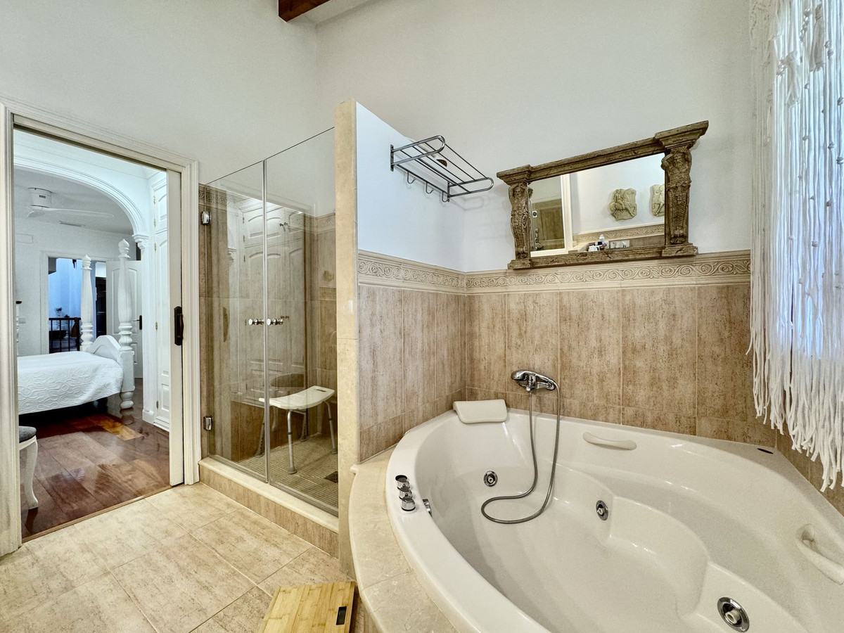 Huis te koop in Sierrezuela | 5 slaapkamers H5041201
