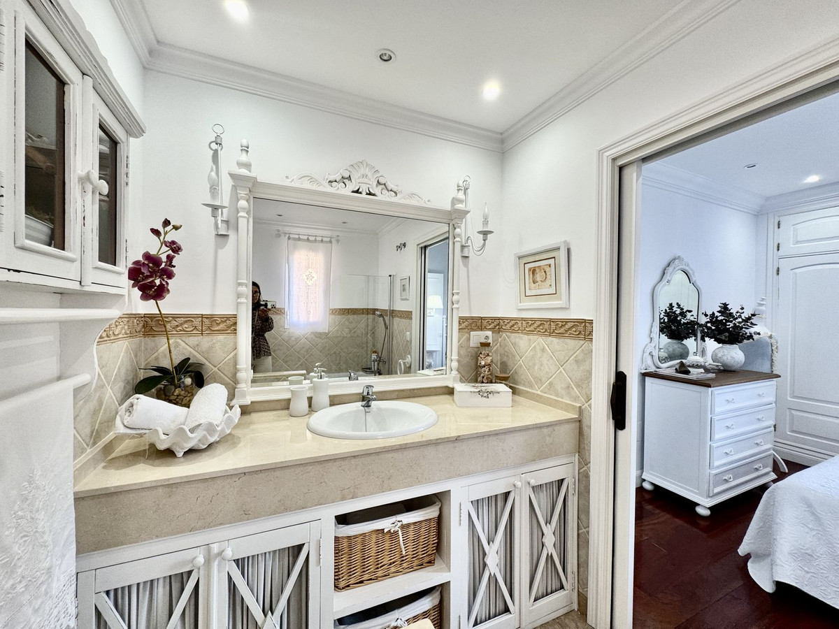 Huis te koop in Sierrezuela | 5 slaapkamers H5041201
