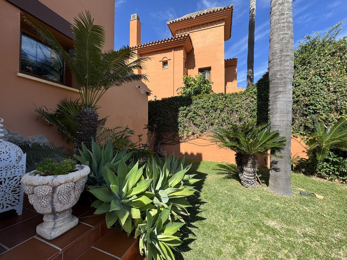 Huis te koop in Sierrezuela | 5 slaapkamers H5041201