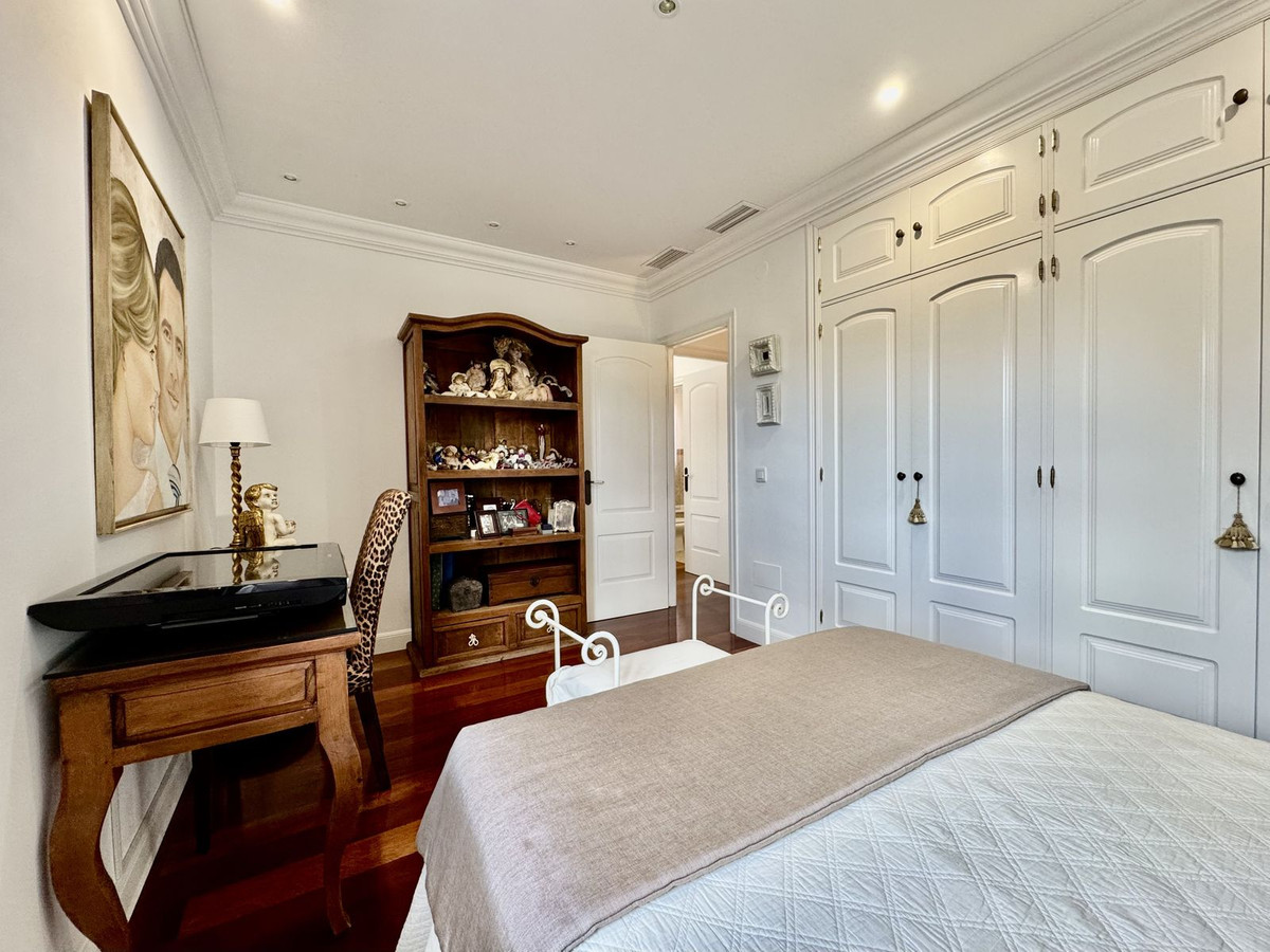 Huis te koop in Sierrezuela | 5 slaapkamers H5041201