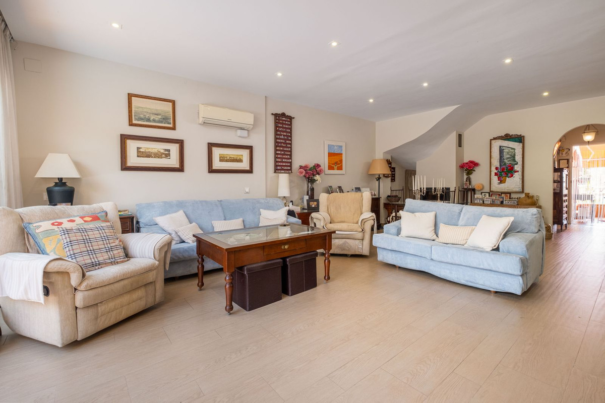 Huis te koop in Sierrezuela | 4 slaapkamers H5169574