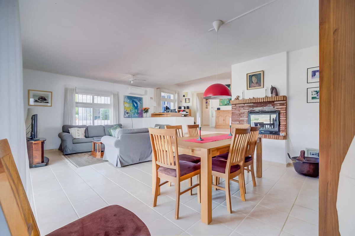 Huis te koop in Sierrezuela | 4 slaapkamers H5225254