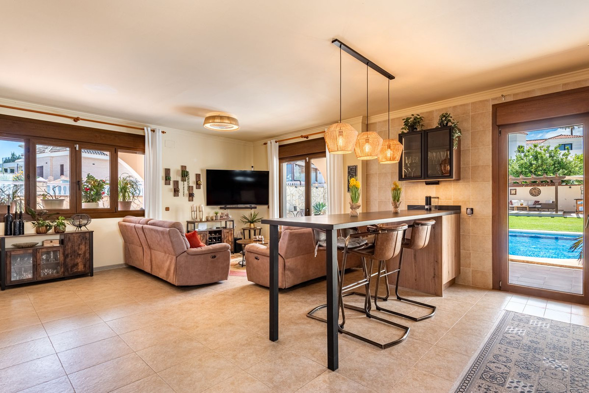 Huis te koop in Sierrezuela | 4 slaapkamers H5384209