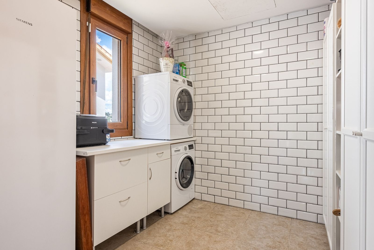 Huis te koop in Sierrezuela | 4 slaapkamers H5384209