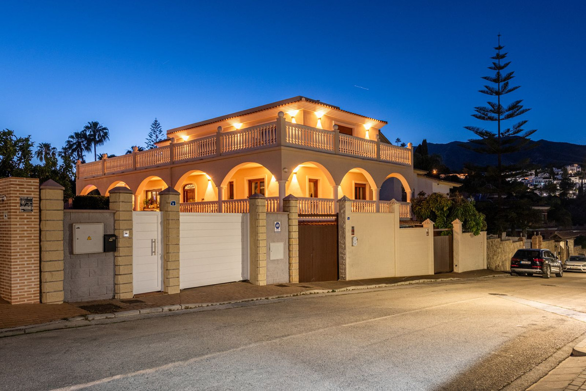 Huis te koop in Sierrezuela | 4 slaapkamers H5384209