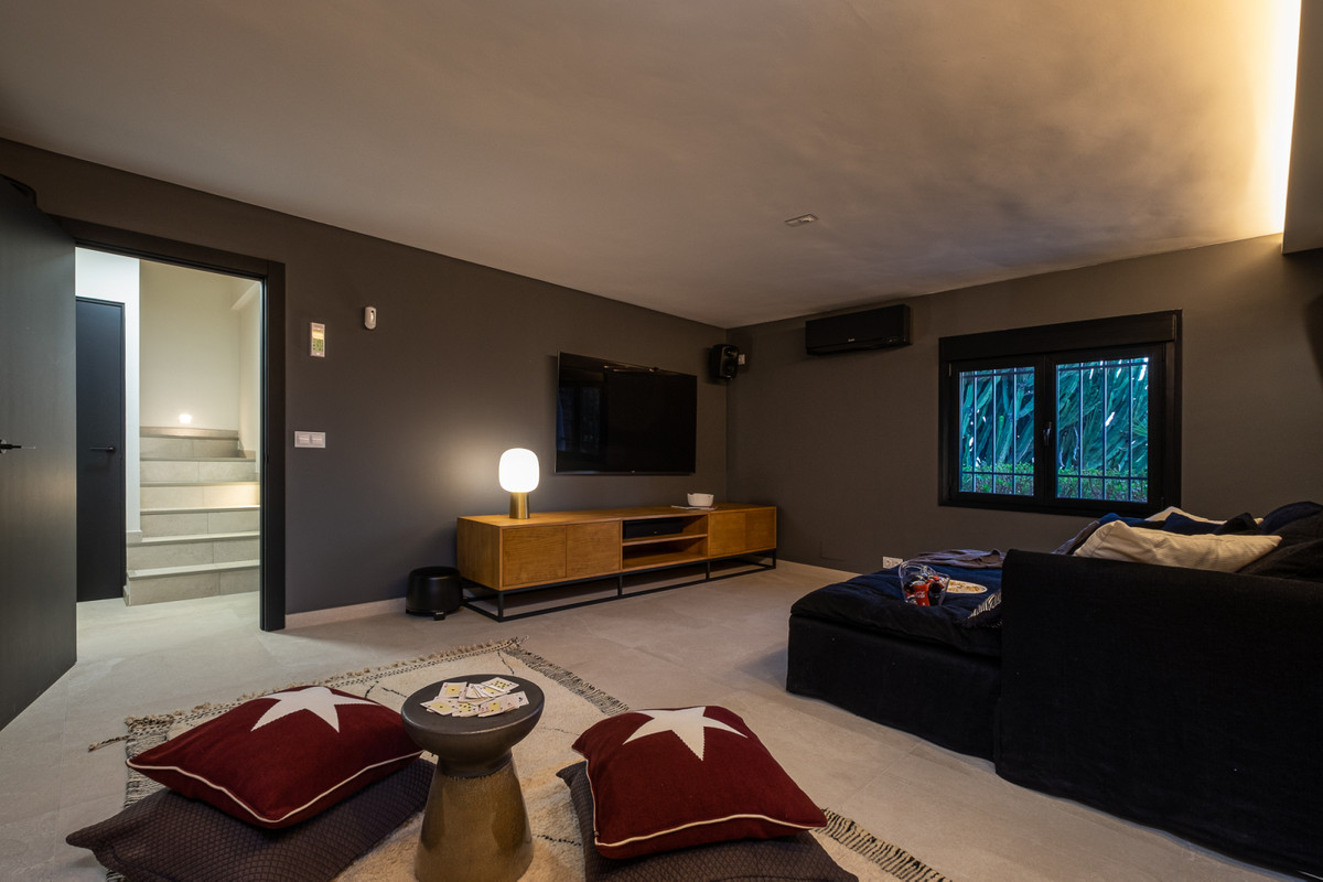 Property main view 44
