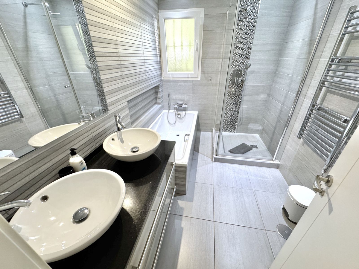 Huis te koop in Sierrezuela | 6 slaapkamers H5476885