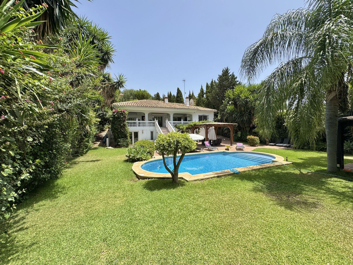 Huis te koop in Sierrezuela | 6 slaapkamers H5476885