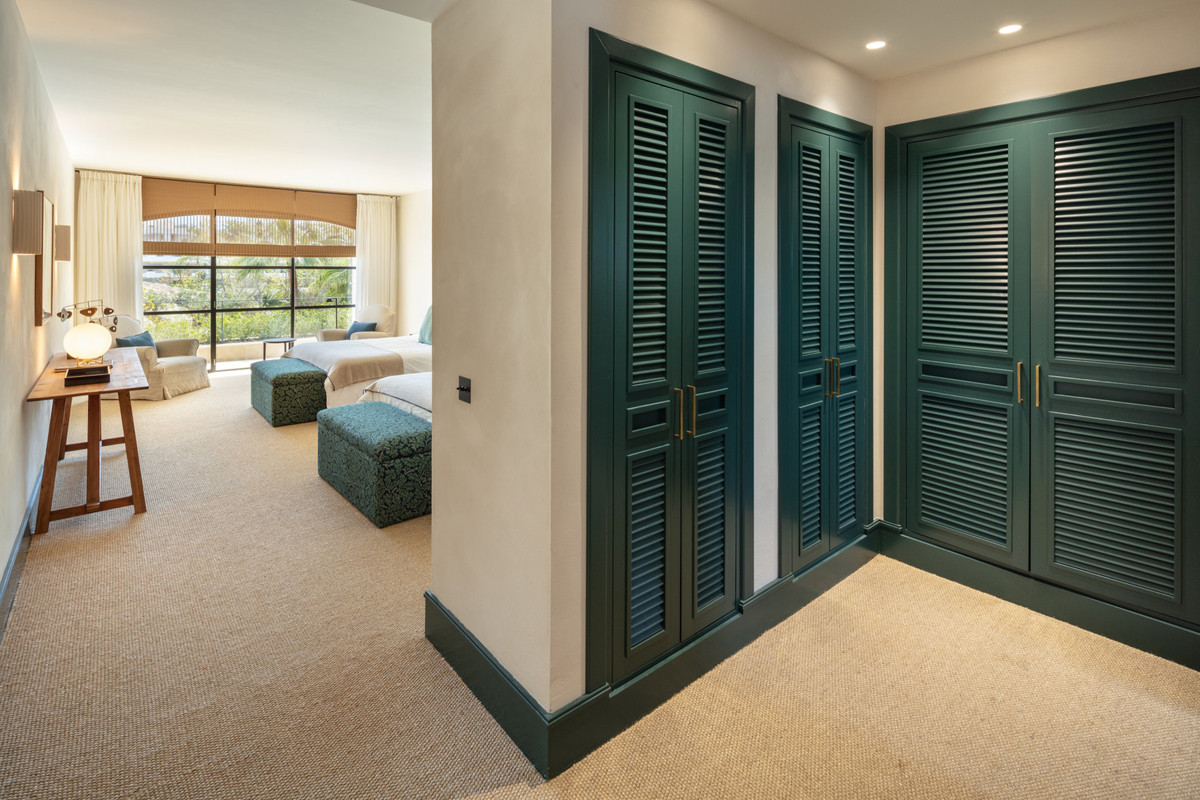 Huis te koop in The Golden Mile | 16 slaapkamers H4059976