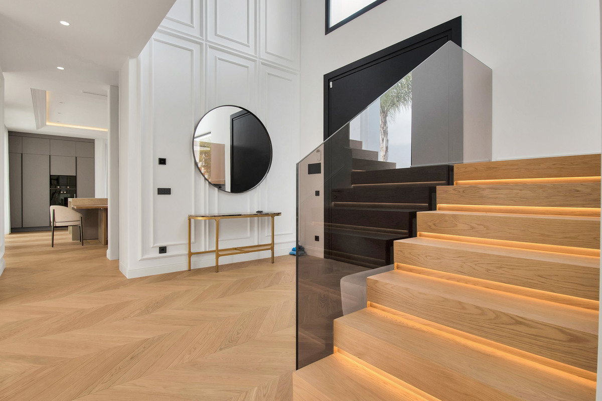 Huis te koop in The Golden Mile | 6 slaapkamers H4300111