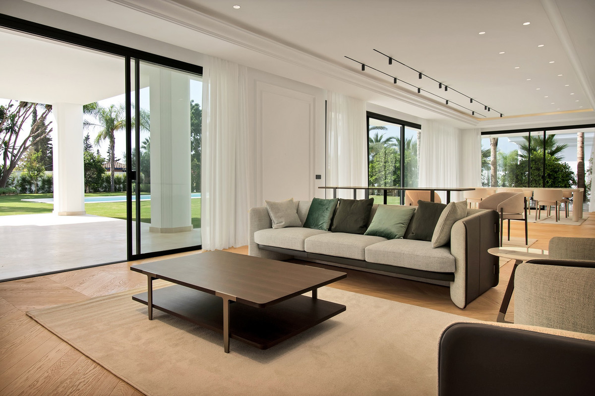 Huis te koop in The Golden Mile | 6 slaapkamers H4300111