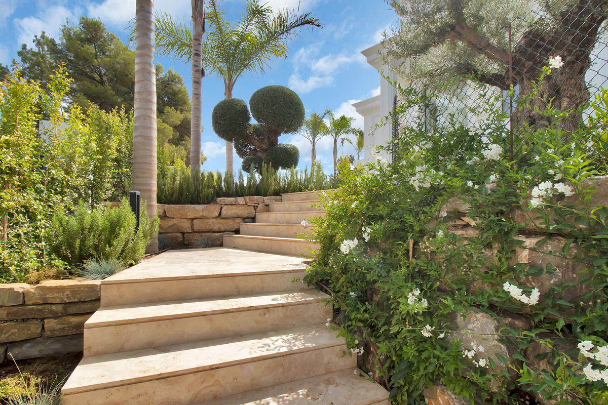 Huis te koop in The Golden Mile | 6 slaapkamers H4300111