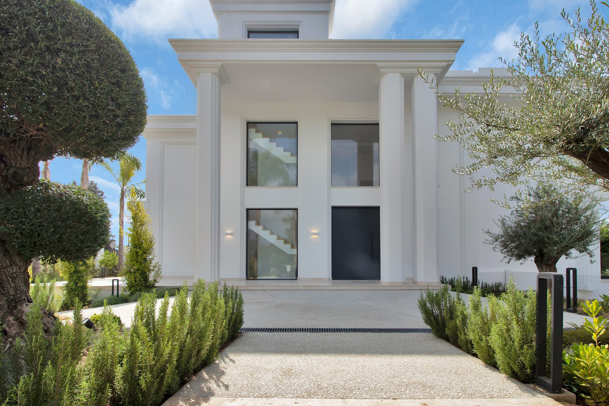 Huis te koop in The Golden Mile | 6 slaapkamers H4300111