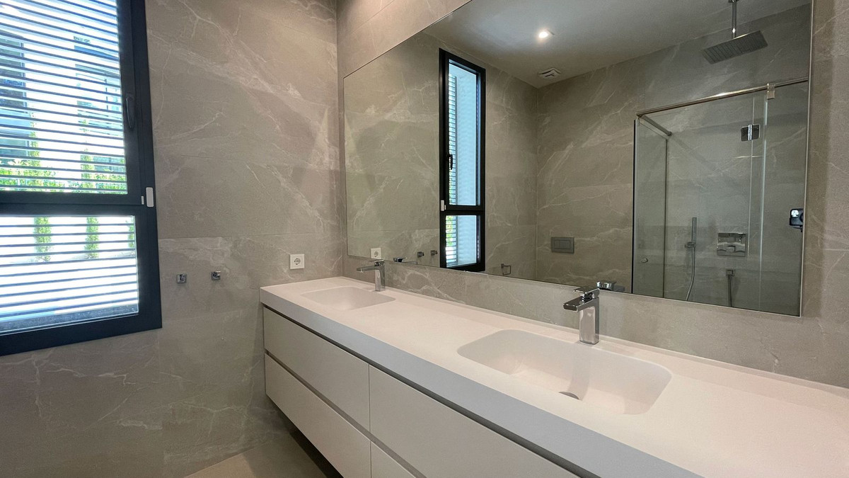 Property main view 42