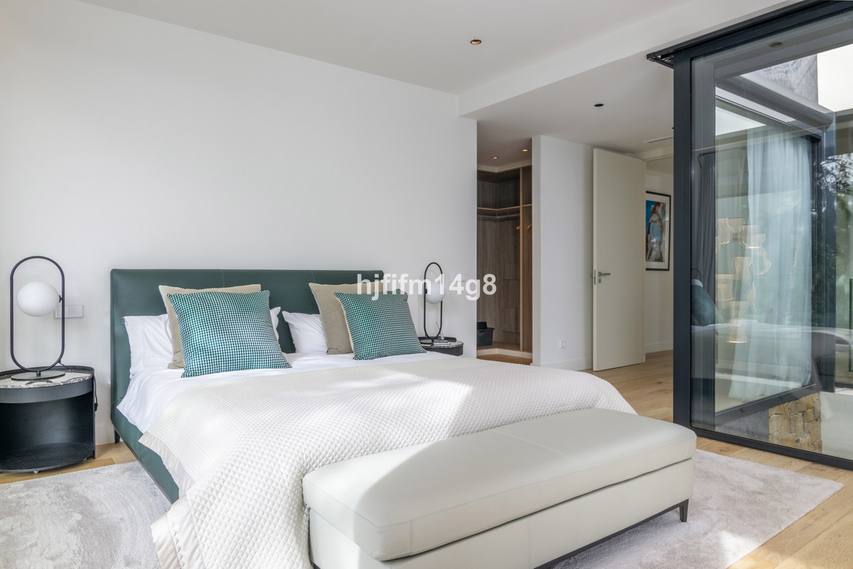 Huis te koop in The Golden Mile | 5 slaapkamers H4681408