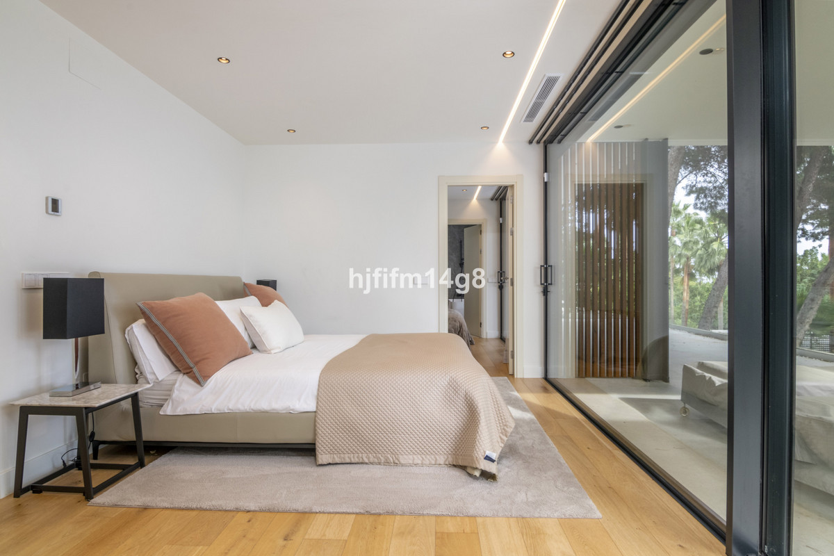 Huis te koop in The Golden Mile | 5 slaapkamers H4681408