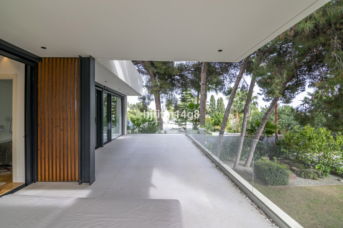 Huis te koop in The Golden Mile | 5 slaapkamers H4681408