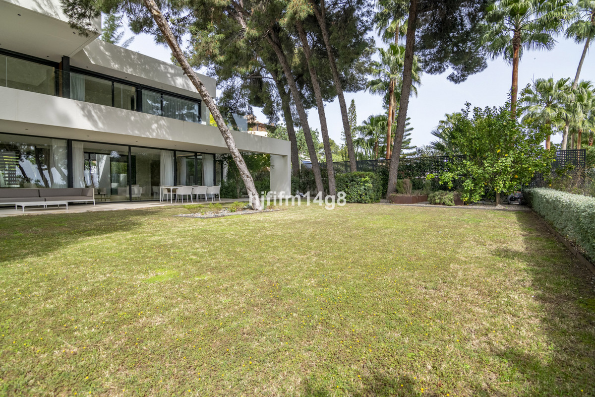 Huis te koop in The Golden Mile | 5 slaapkamers H4681408