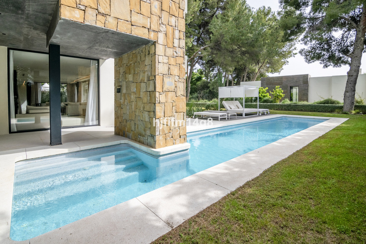 Huis te koop in The Golden Mile | 5 slaapkamers H4681408