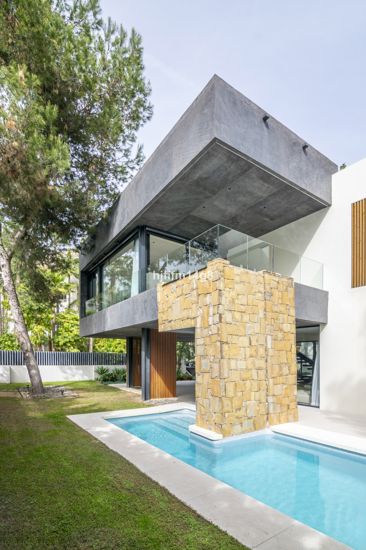 Huis te koop in The Golden Mile | 5 slaapkamers H4681408