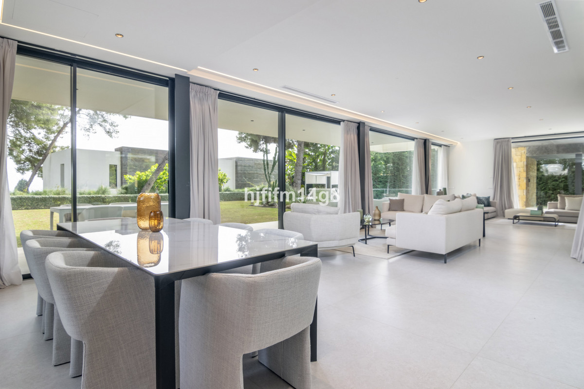 Huis te koop in The Golden Mile | 5 slaapkamers H4681408