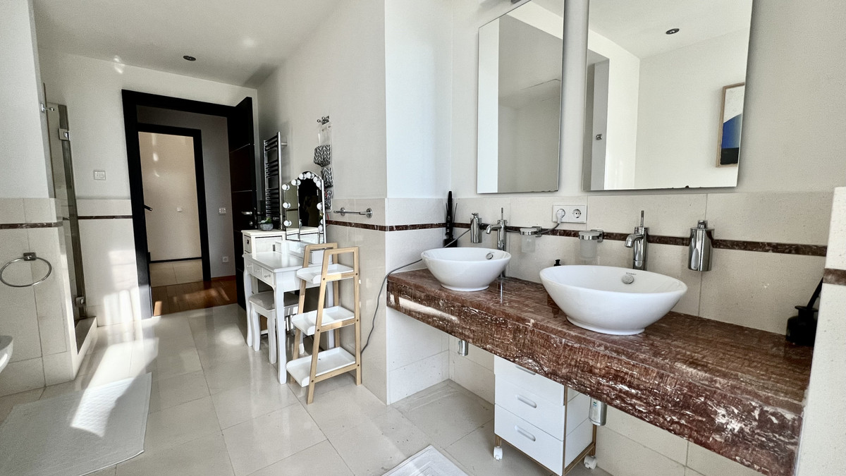 Property main view 32