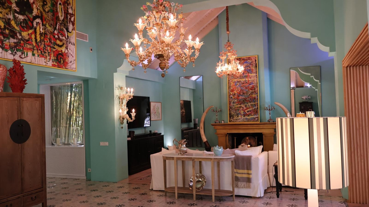 Huis te koop in The Golden Mile | 5 slaapkamers H4742287