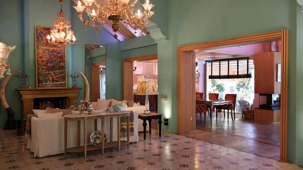 Huis te koop in The Golden Mile | 5 slaapkamers H4742287