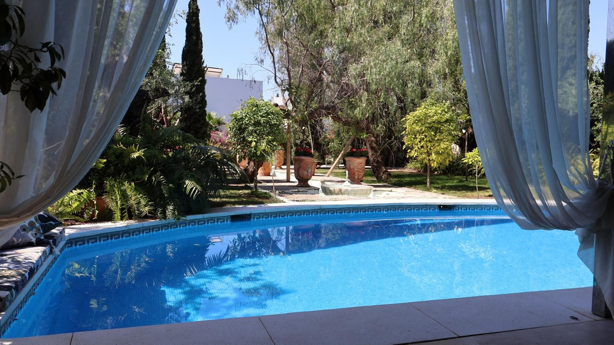 Huis te koop in The Golden Mile | 5 slaapkamers H4742287