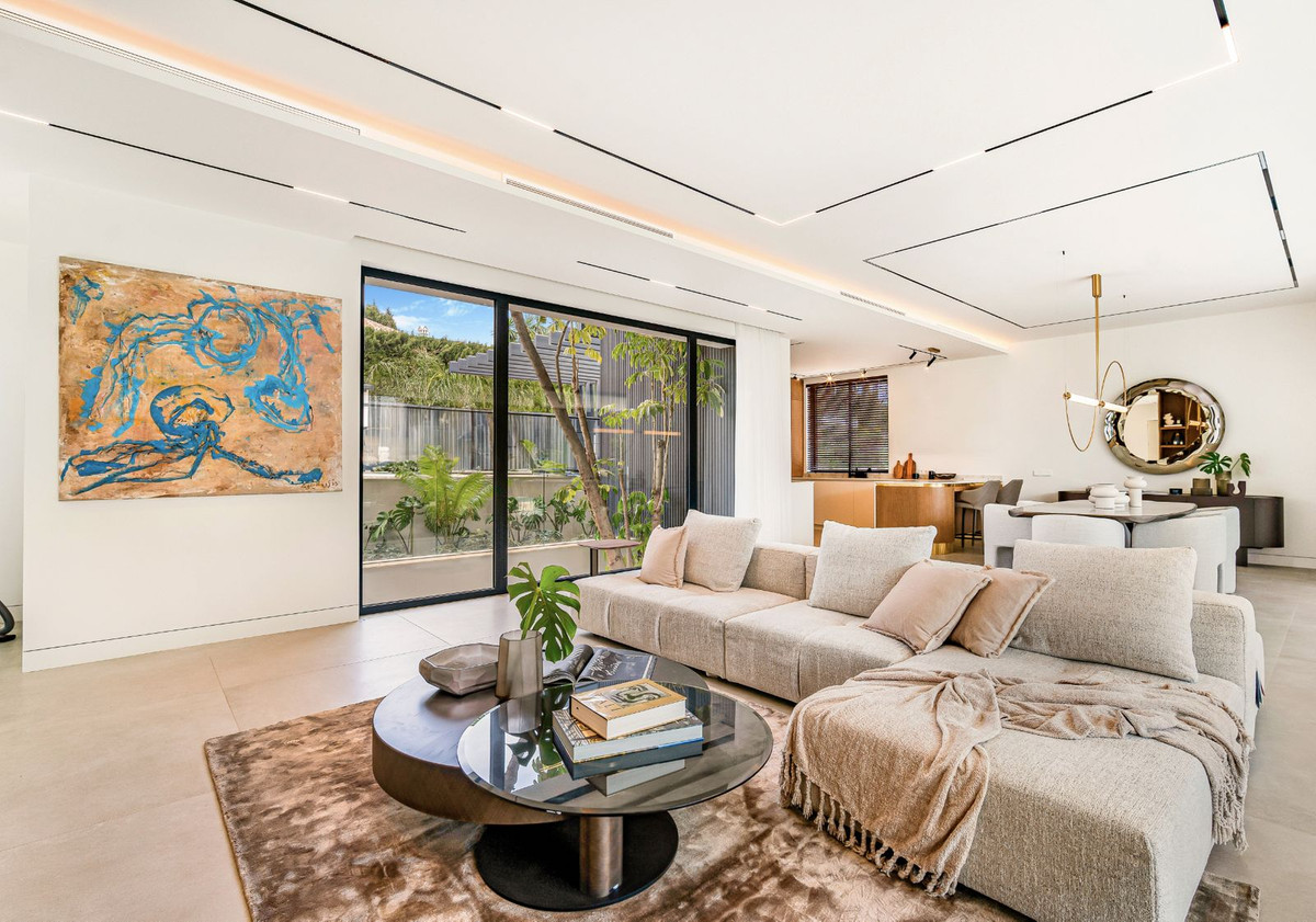 Huis te koop in The Golden Mile | 5 slaapkamers H4776136