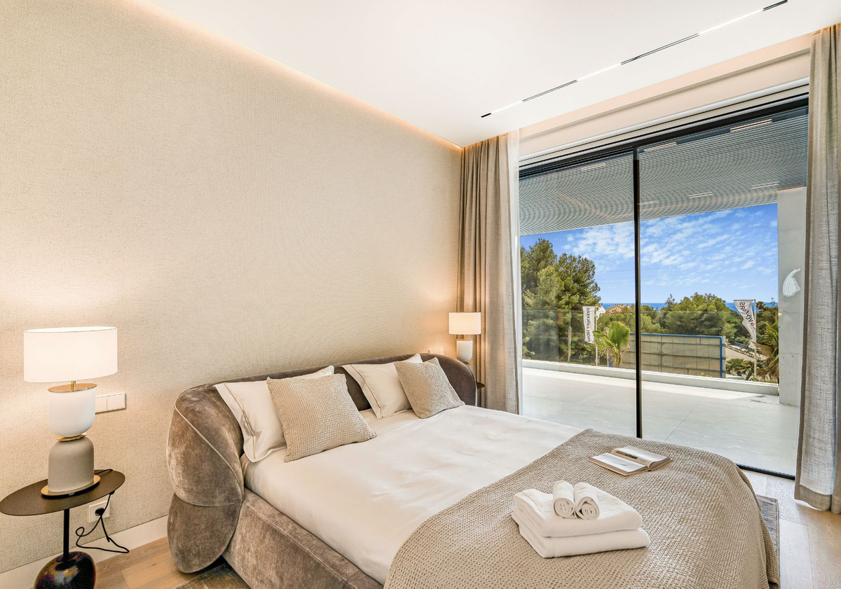 Huis te koop in The Golden Mile | 5 slaapkamers H4776136