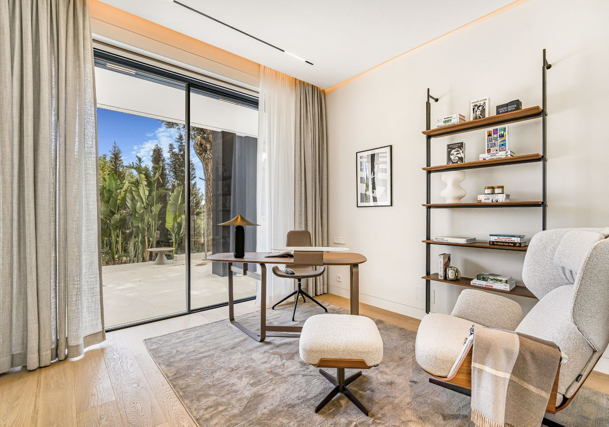 Huis te koop in The Golden Mile | 5 slaapkamers H4776136