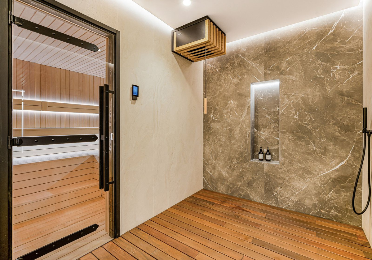 Huis te koop in The Golden Mile | 5 slaapkamers H4776136