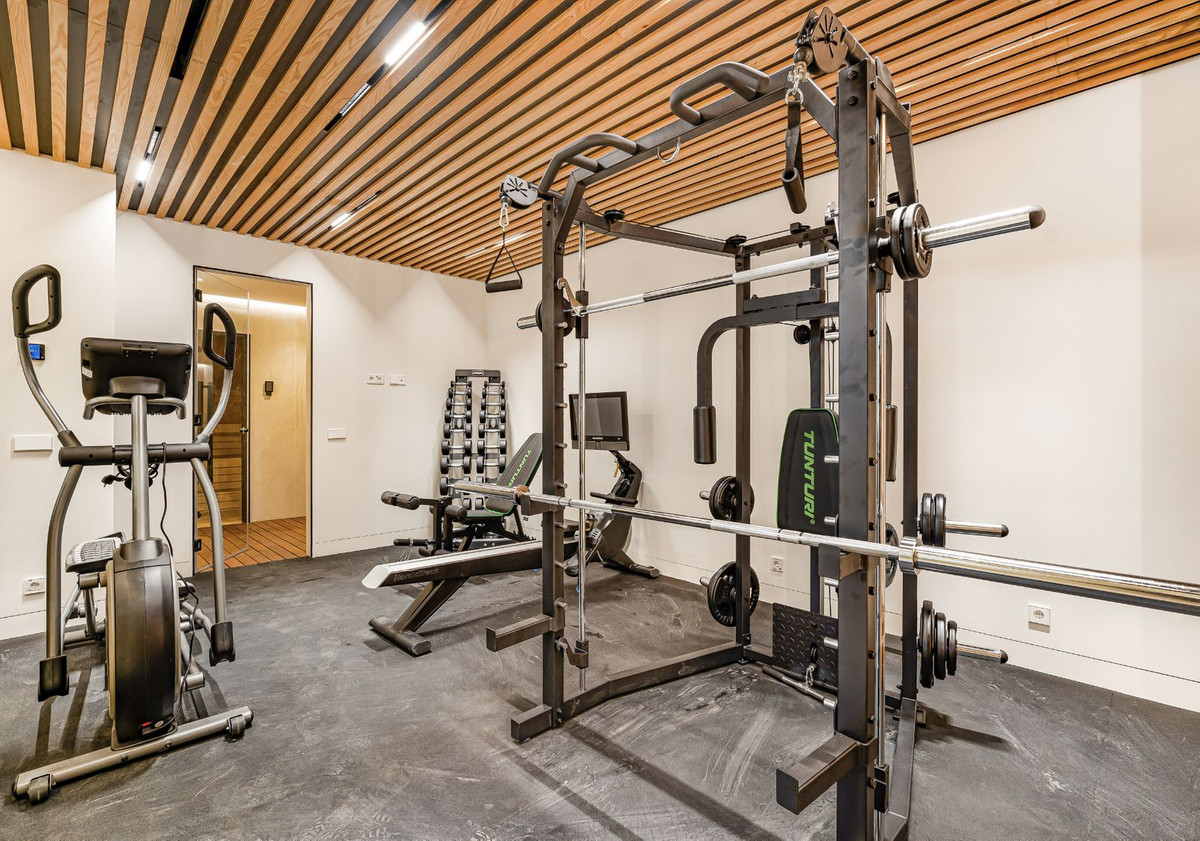 Huis te koop in The Golden Mile | 5 slaapkamers H4776136
