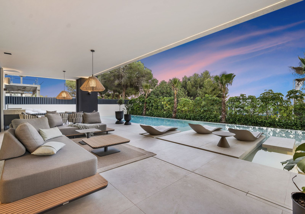 Huis te koop in The Golden Mile | 5 slaapkamers H4776136