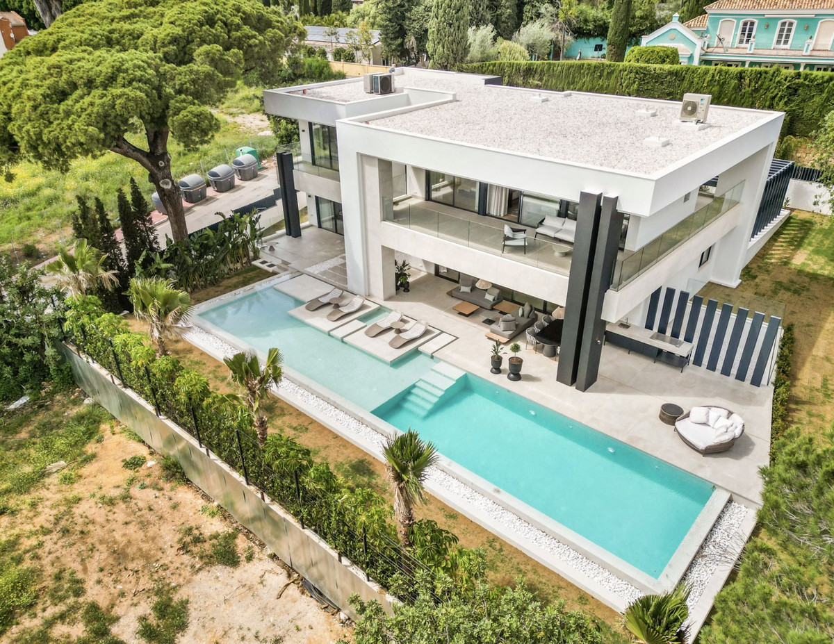 Huis te koop in The Golden Mile | 5 slaapkamers H4776136