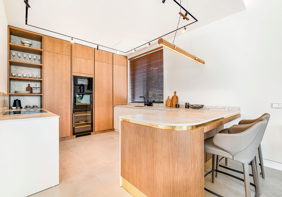 Huis te koop in The Golden Mile | 5 slaapkamers H4776136