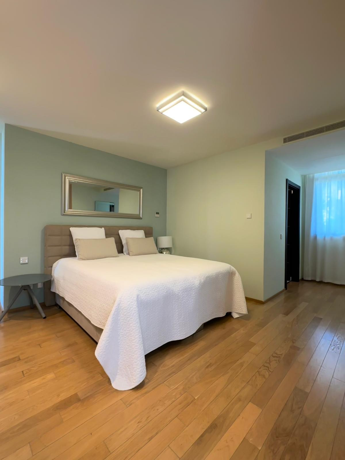 Huis te koop in The Golden Mile | 5 slaapkamers H4776994