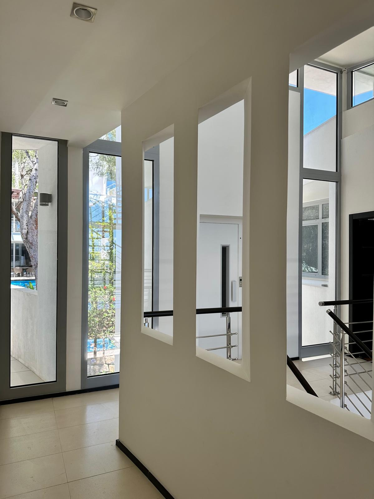 Huis te koop in The Golden Mile | 5 slaapkamers H4776994