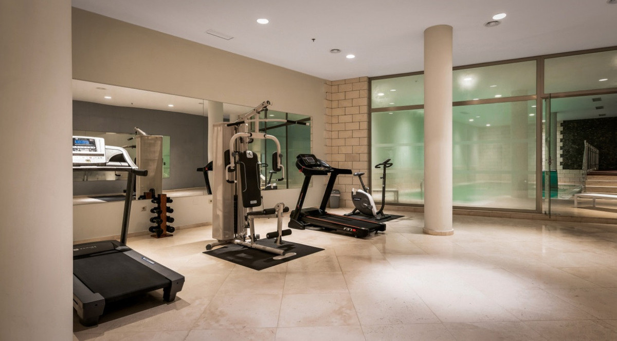 Huis te koop in The Golden Mile | 5 slaapkamers H4776994